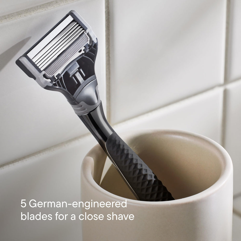 Harry's ergonomic no-slip grip enhances daily shaving comfort.