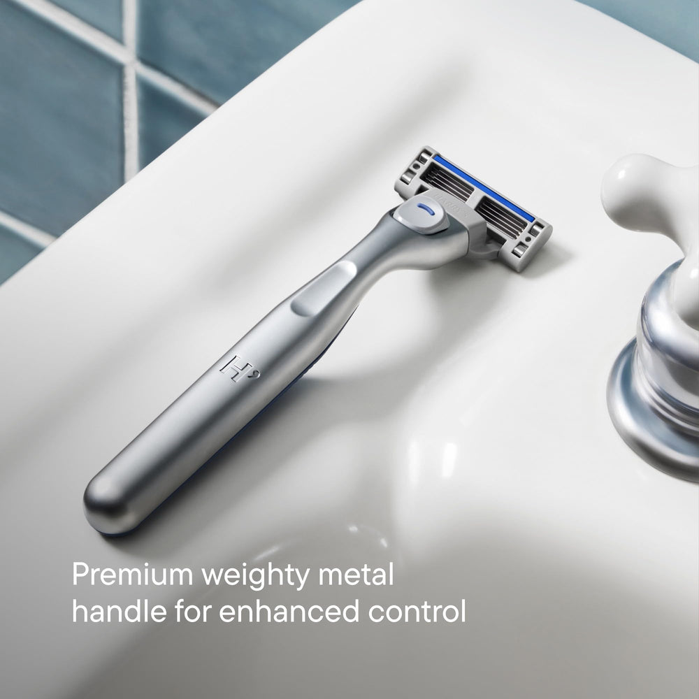 Harry's Plus compact cartridge design delivers precision and versatility with a push button