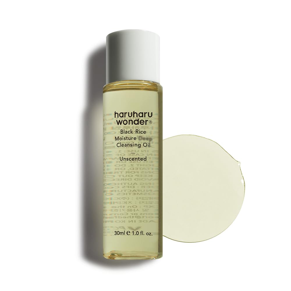 HARUHARU Wonder Black Rice Cleansing Oil travel size bottle for on-the-go cleansing and convenience
