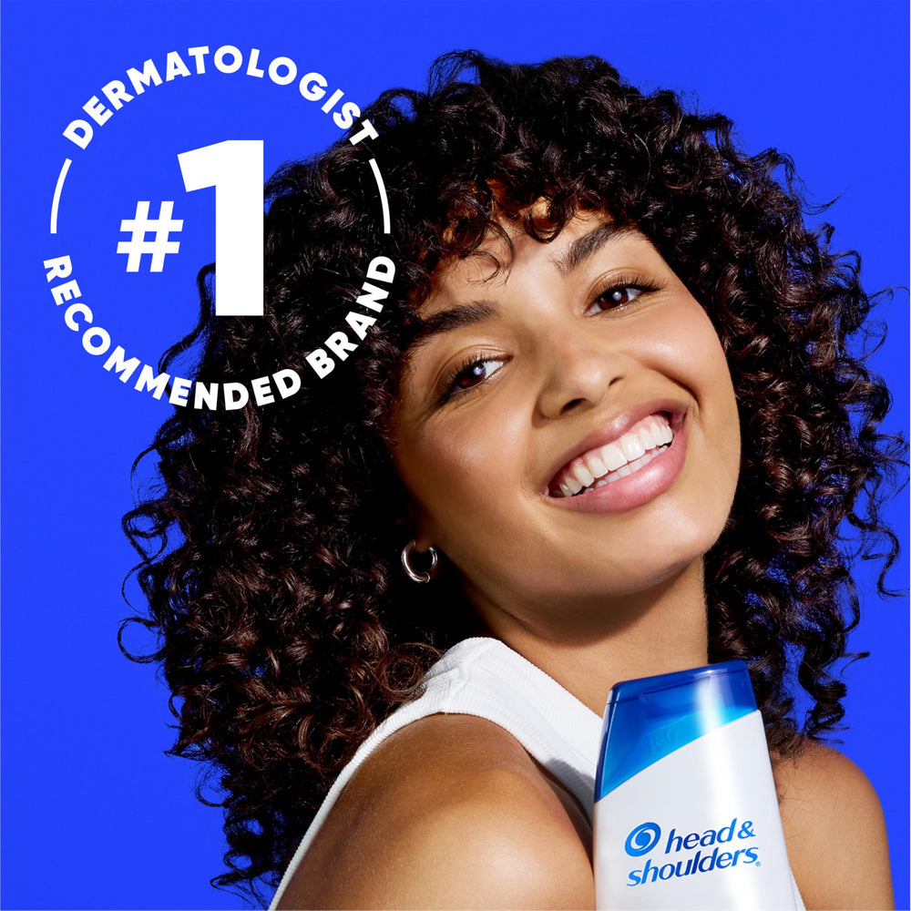 Head & Shoulders Tea Tree 2-in-1 bottle pouring for daily use