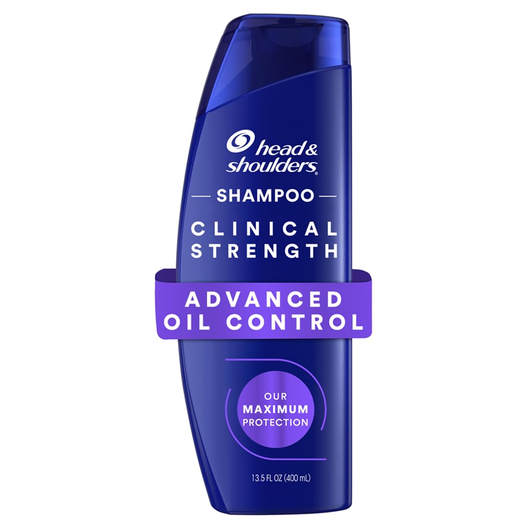 Head & Shoulders Clinical Strength Oil Control bottle front for strong anti-dandruff protection.