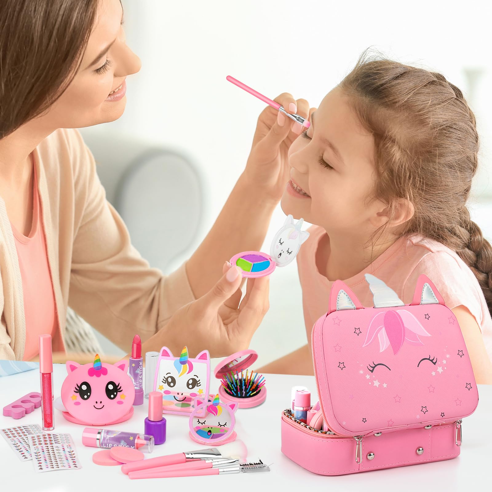 Heaning makeup case with mirror keeps little cosmetics organized and portable