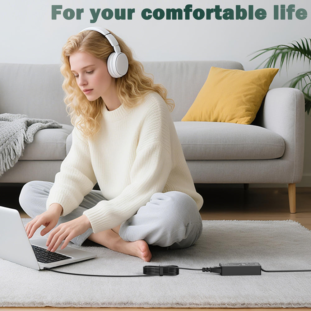 Heesky brand-mark view reinforcing reliability for daily charging across devices.