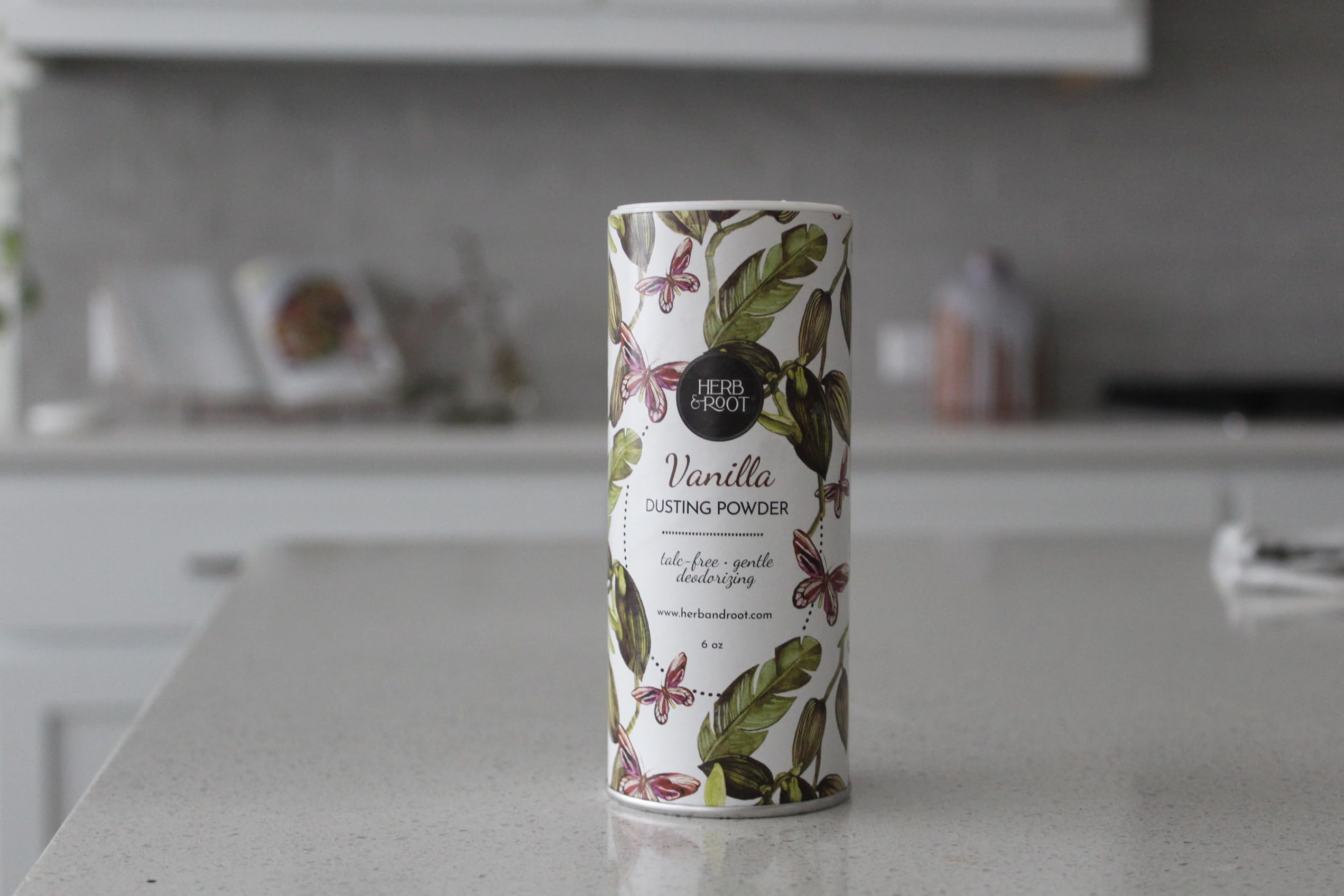Herb & Root Jasmine talc-free body dusting powder with delicate fragrance.