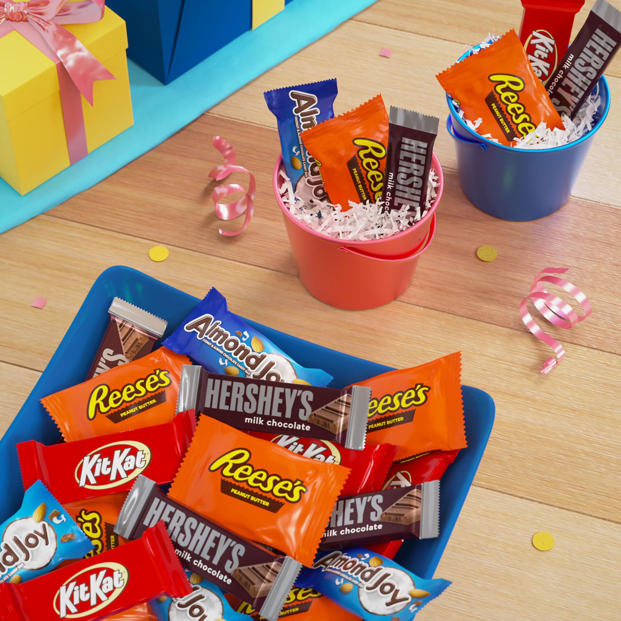 HERSHEY'S holiday chocolate variety pack suitable for gifts and parties.