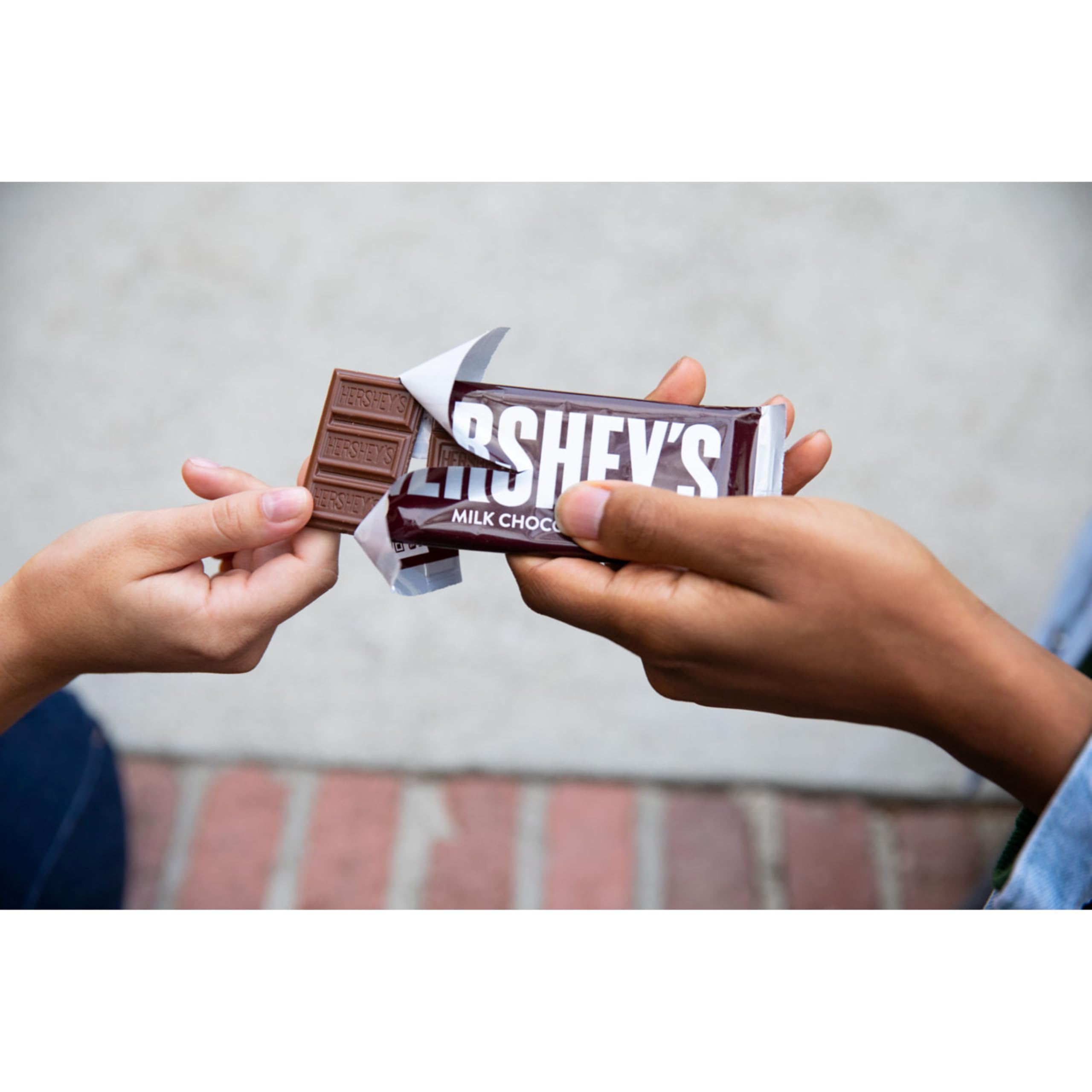HERSHEY'S Milk Chocolate Bars candy dish display for parties and offices.
