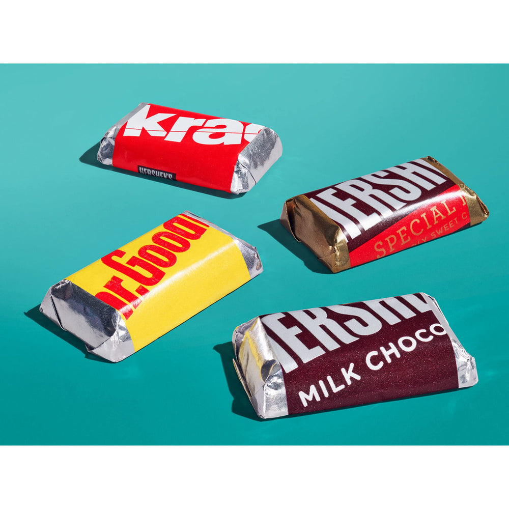HERSHEY'S Miniatures serving ideas, display-friendly option for snack bowls and gatherings.
