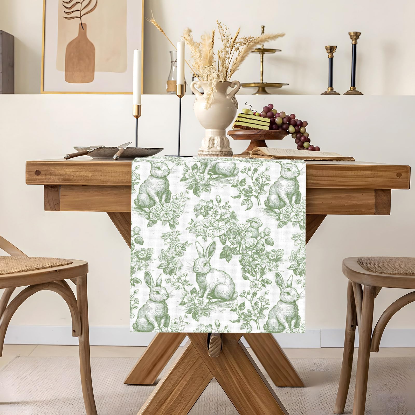 Heyfary runner close-up shows vivid green and white pattern details.