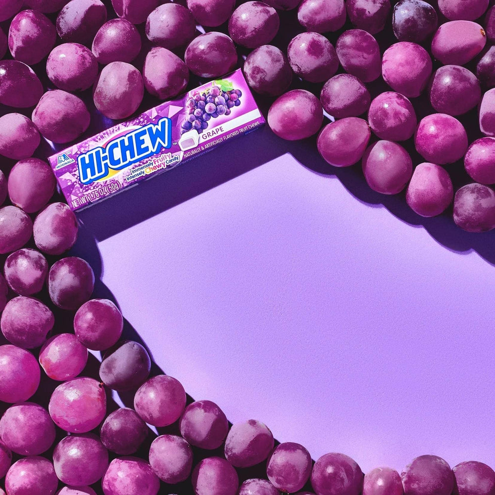 HI-CHEW Grape sticks rich aroma and chewy texture inviting taste exploration.
