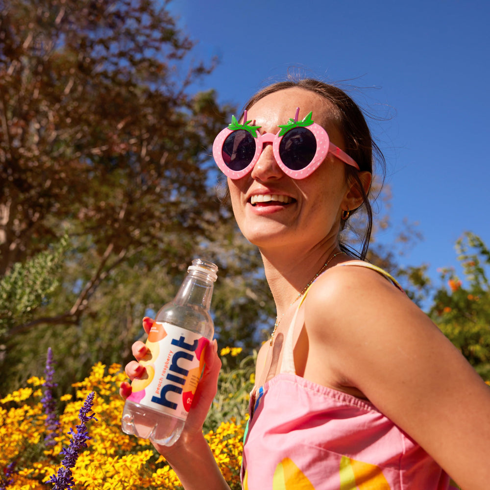 Vegan, gluten-free, kosher Hint water label emphasizes clean ingredients.