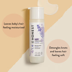 The Honest Company shampoo lather foams for gentle cleansing on delicate skin.