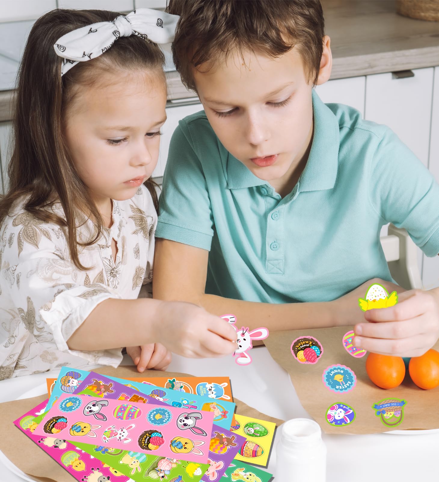 HSHFAMIIY Party gift bags adorned by bright Easter stickers