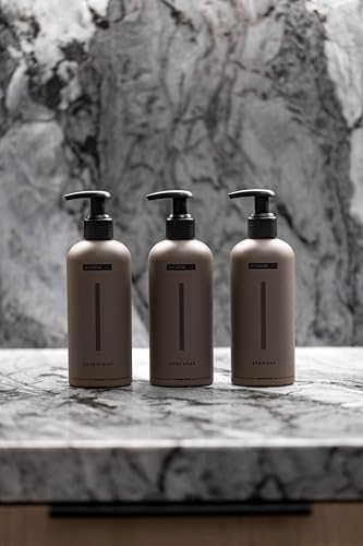 Aloe Vera hydration swirl highlights HygieneLab Mens Body Wash nourishing formula.