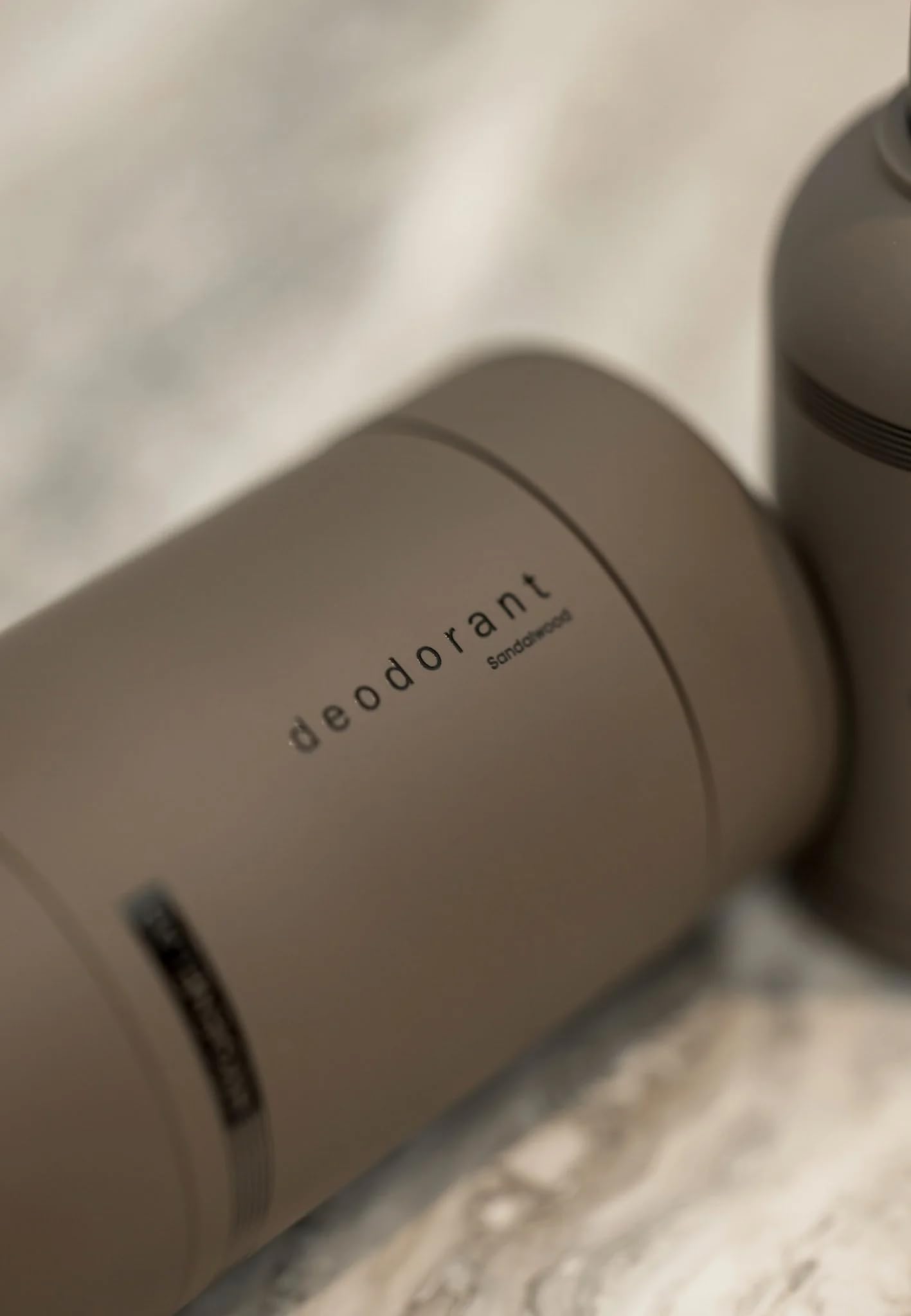 HygieneLab sandalwood fragrance close-up showcasing premium scent.