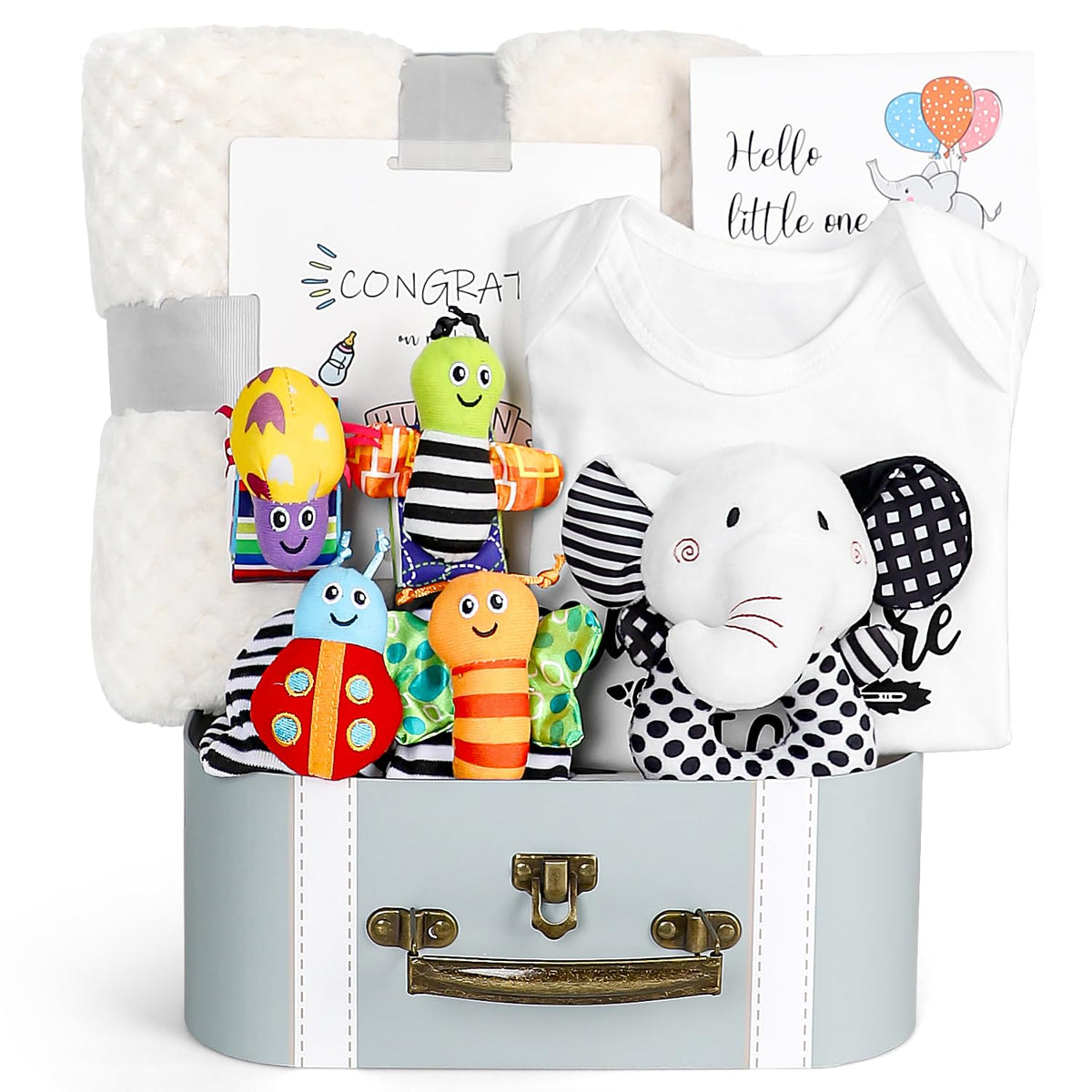 iaovueby baby gift set features black and white toys to support newborn visual exploration.