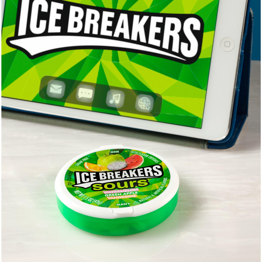 Ice Breakers Sours mint texture close-up emphasizes tangy fruit notes.