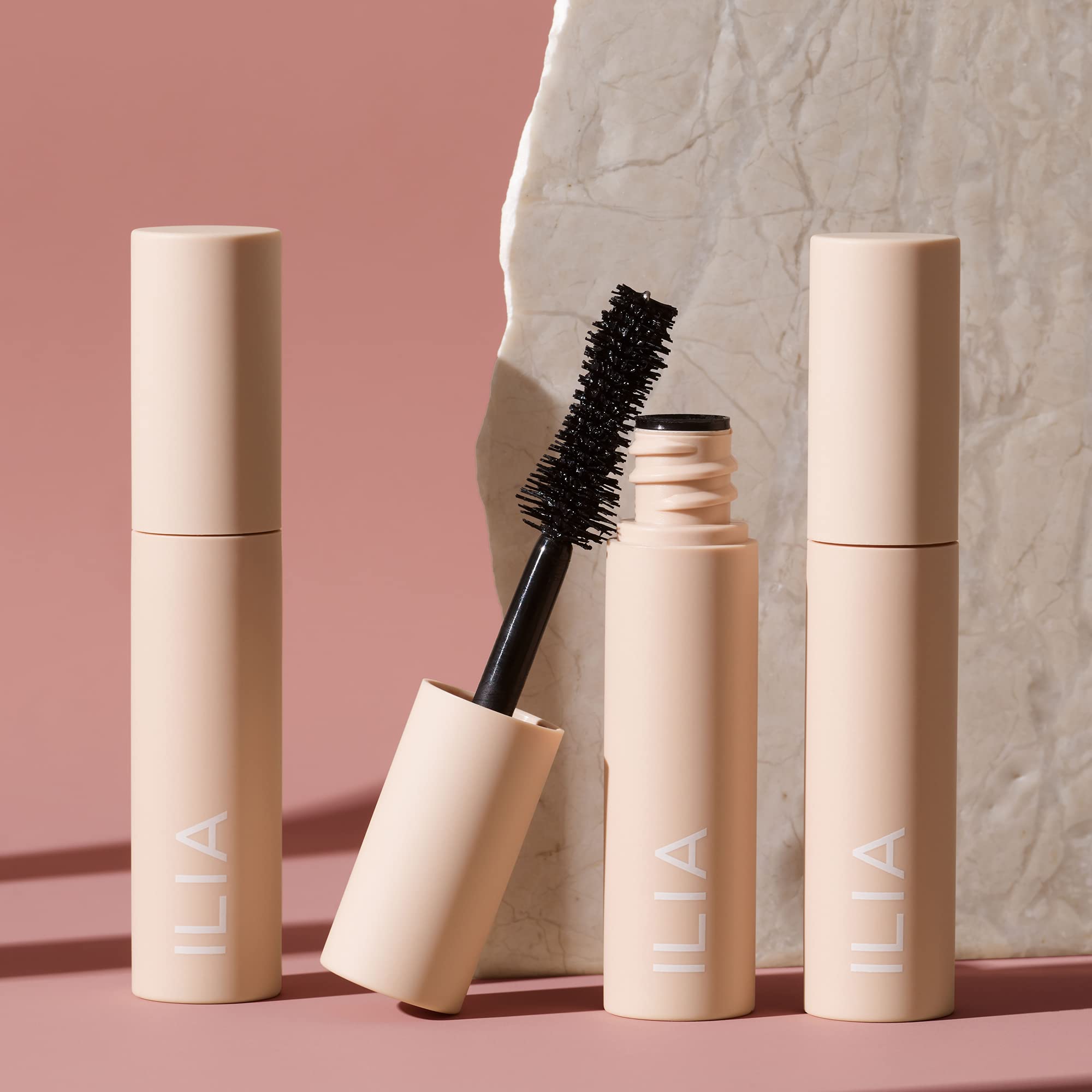 ILIA Fullest mascara packaging travel-size tube for on-the-go