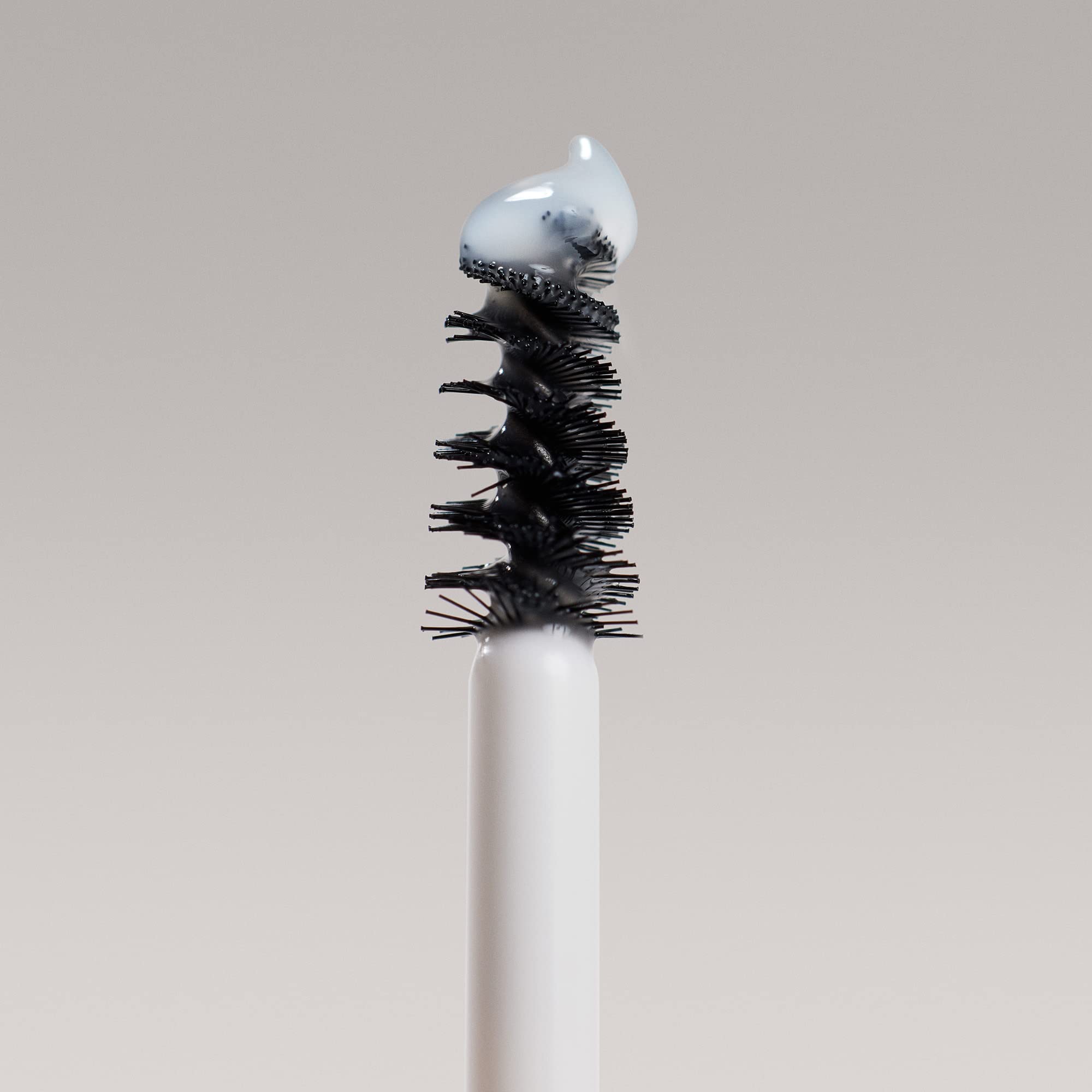 Universal Clear swatch showing natural-looking brow definition.