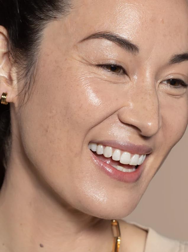 ILIA packaging emphasizes vegan, clean beauty ethos and recyclability.