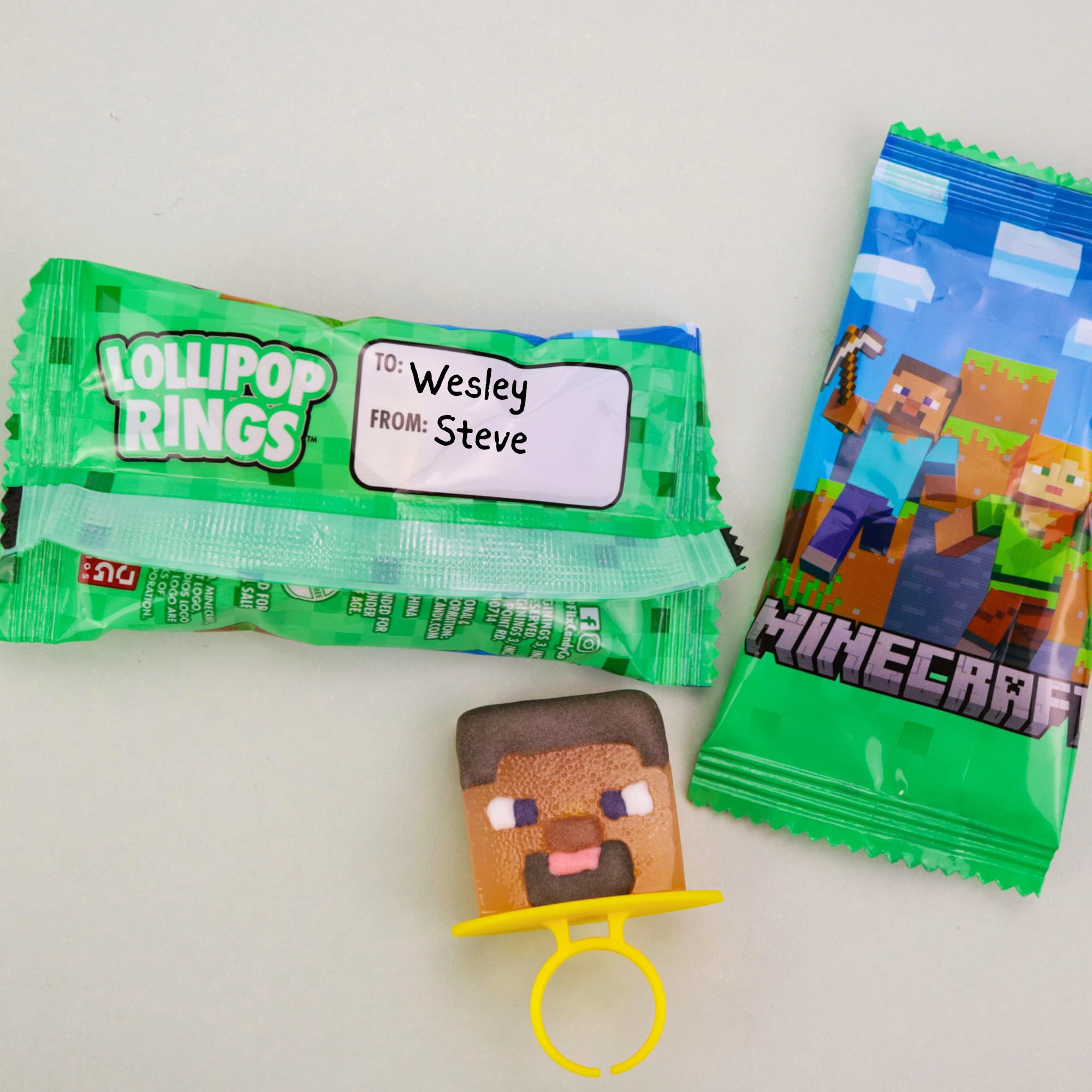 Imaginings 3 Minecraft lollipop ring great for party favors and displays.