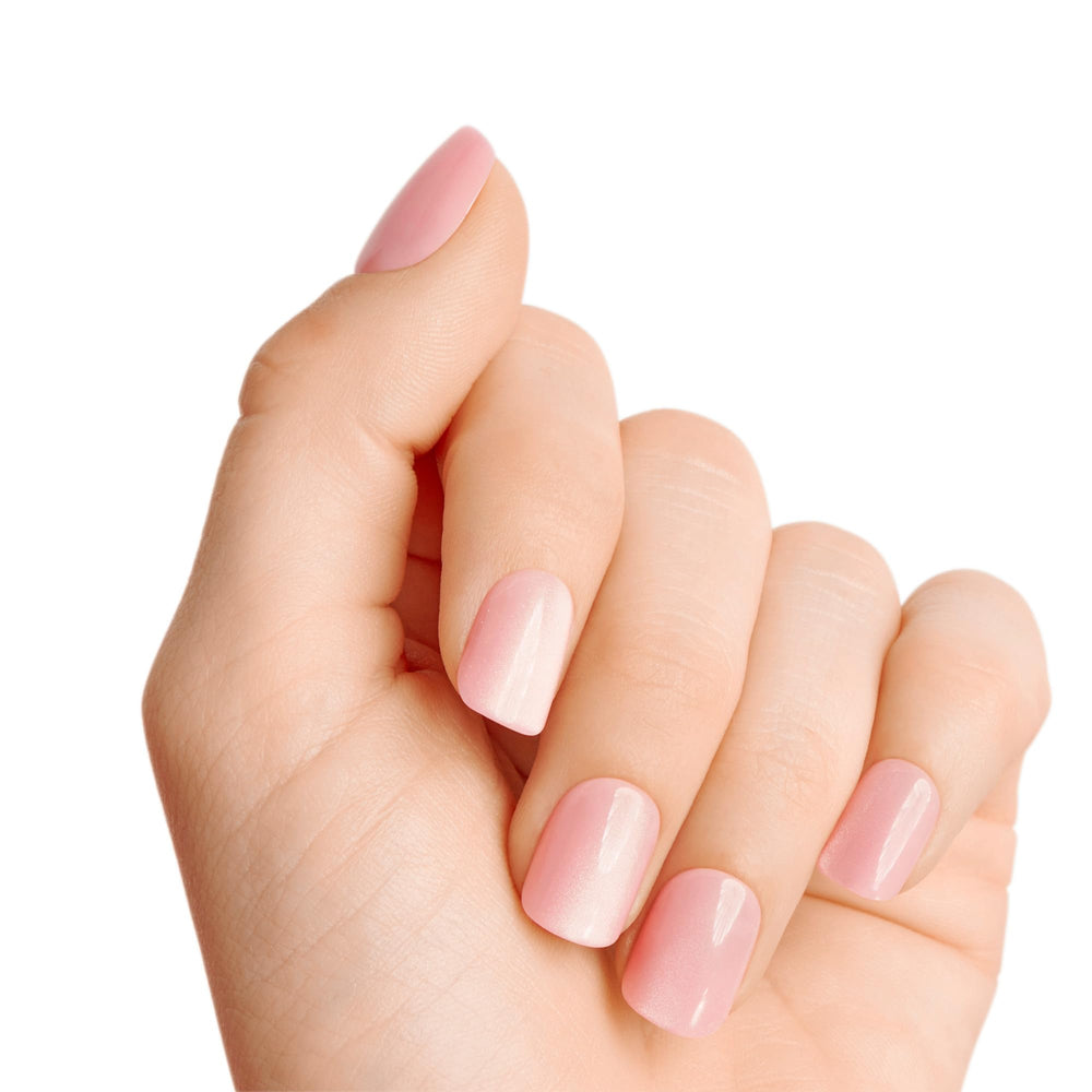 imPRESS ColorFX Cherished features chromatic high-shine finishes for bold, photo-ready looks.