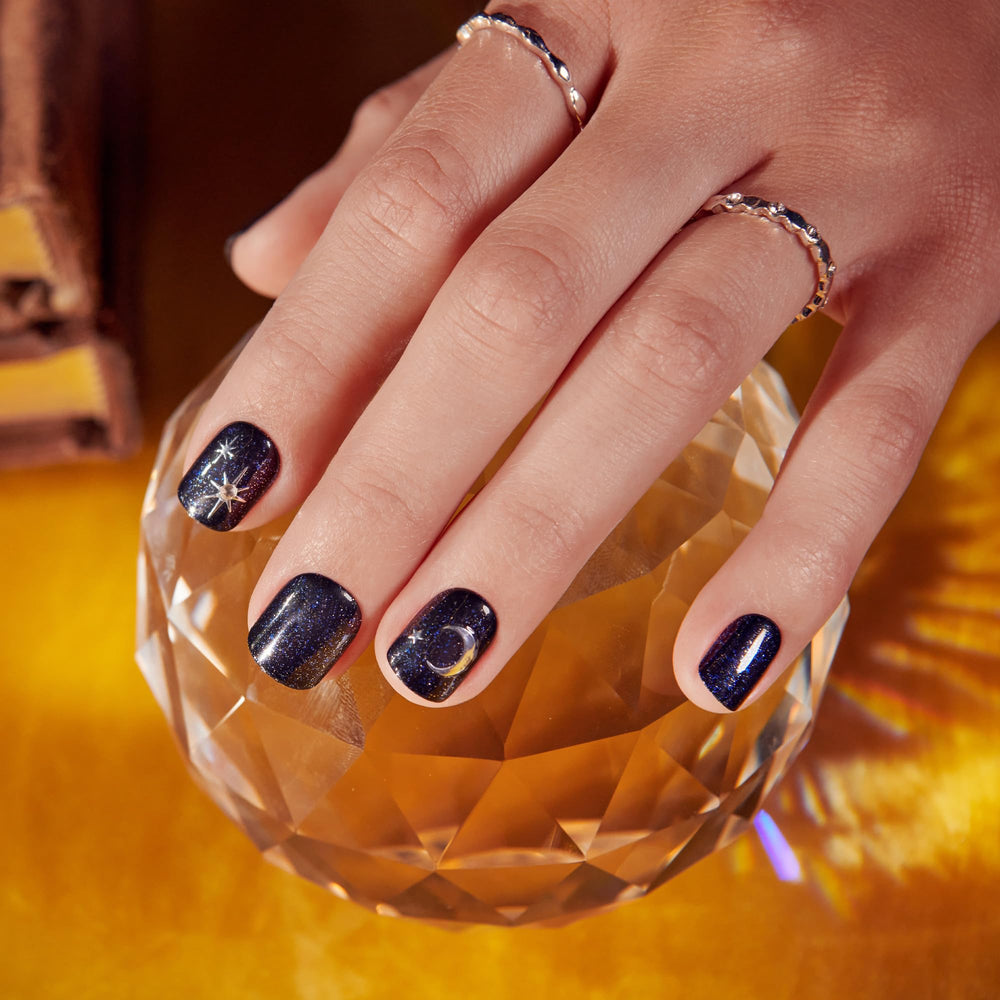 imPRESS Wicked nails with improved adhesive for easy, glue-free application