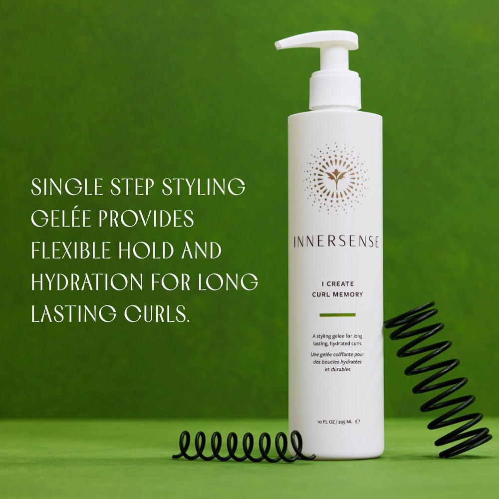 INNERSENSE I Create Curl Memory Gel application close-up shows easy slip.