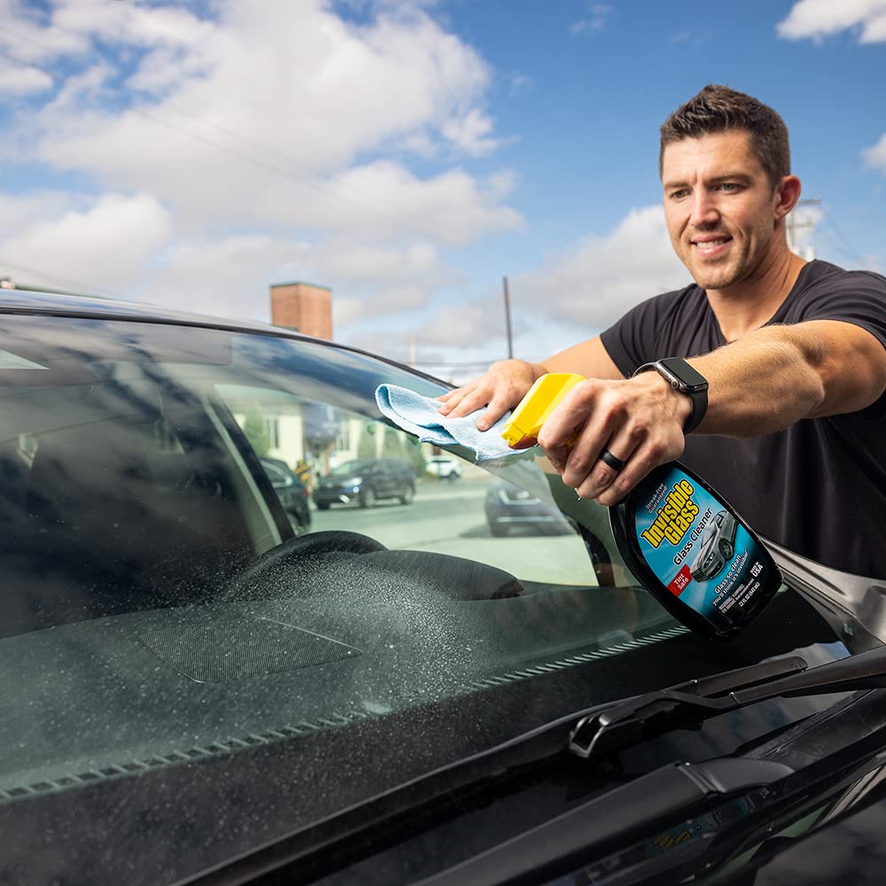 Invisible Glass 92164-2PK window cleaner leaves glass spotless with minimal effort.