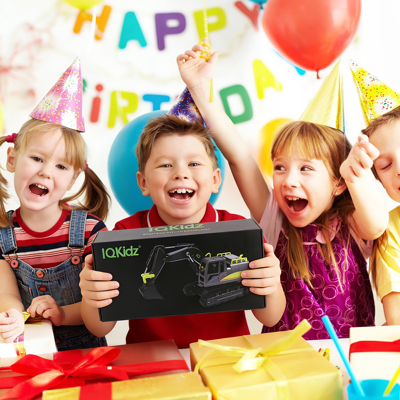 IQKidz light and sound features enhance interactive construction play