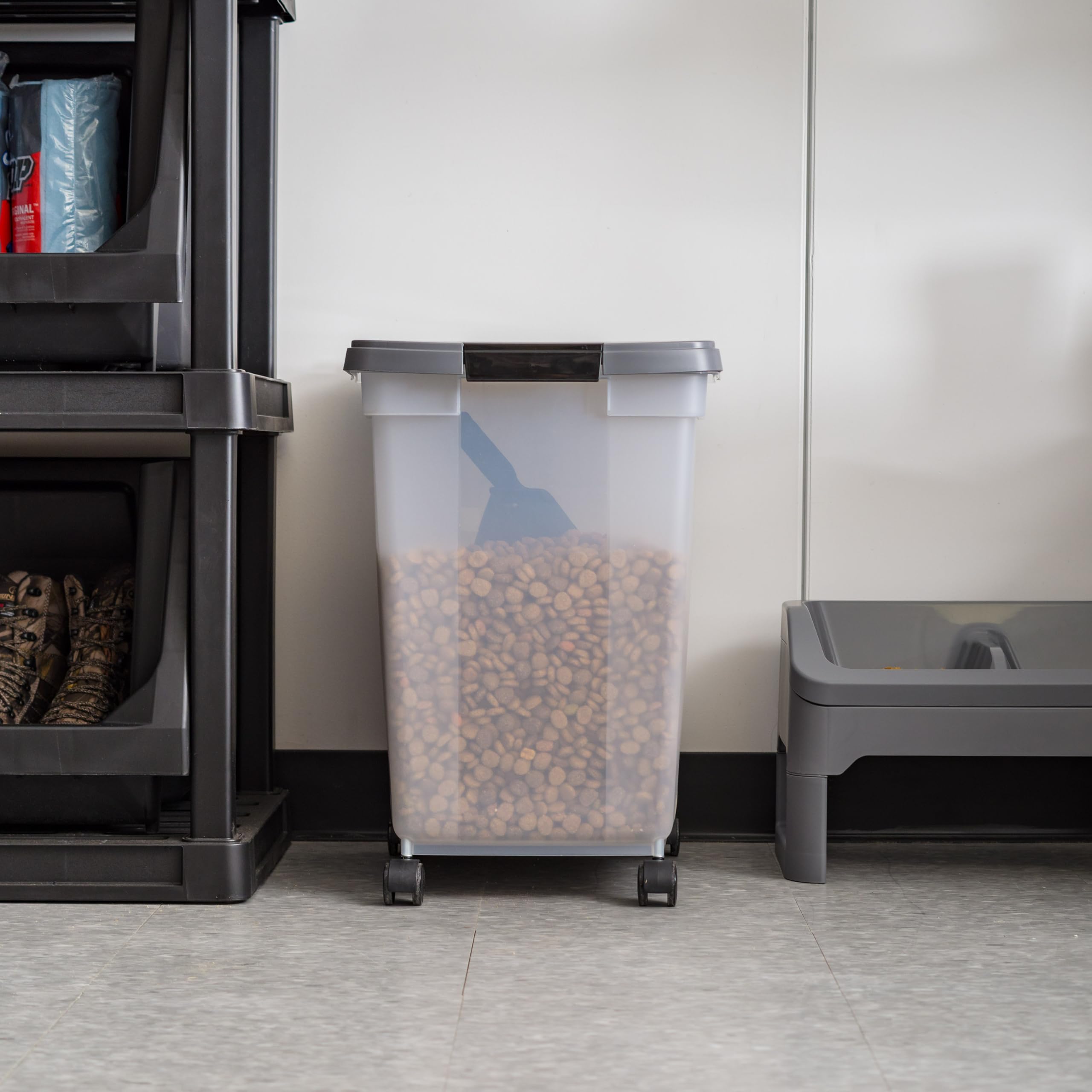 IRIS USA 50-pound capacity ideal for bulk kibble and treats.