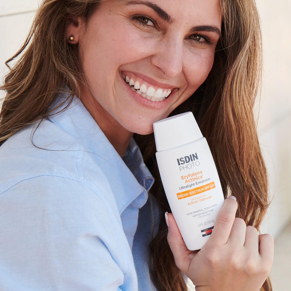 ISDIN Eryfotona Actinica SPF 50 no white cast on skin