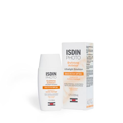 ISDIN Eryfotona Actinica SPF 50+ applying on face shows quick, non-greasy coverage