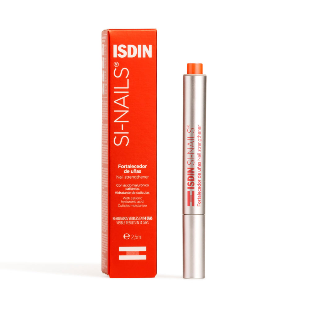 ISDIN Si-Nails serum bottle ready to apply for stronger nails.