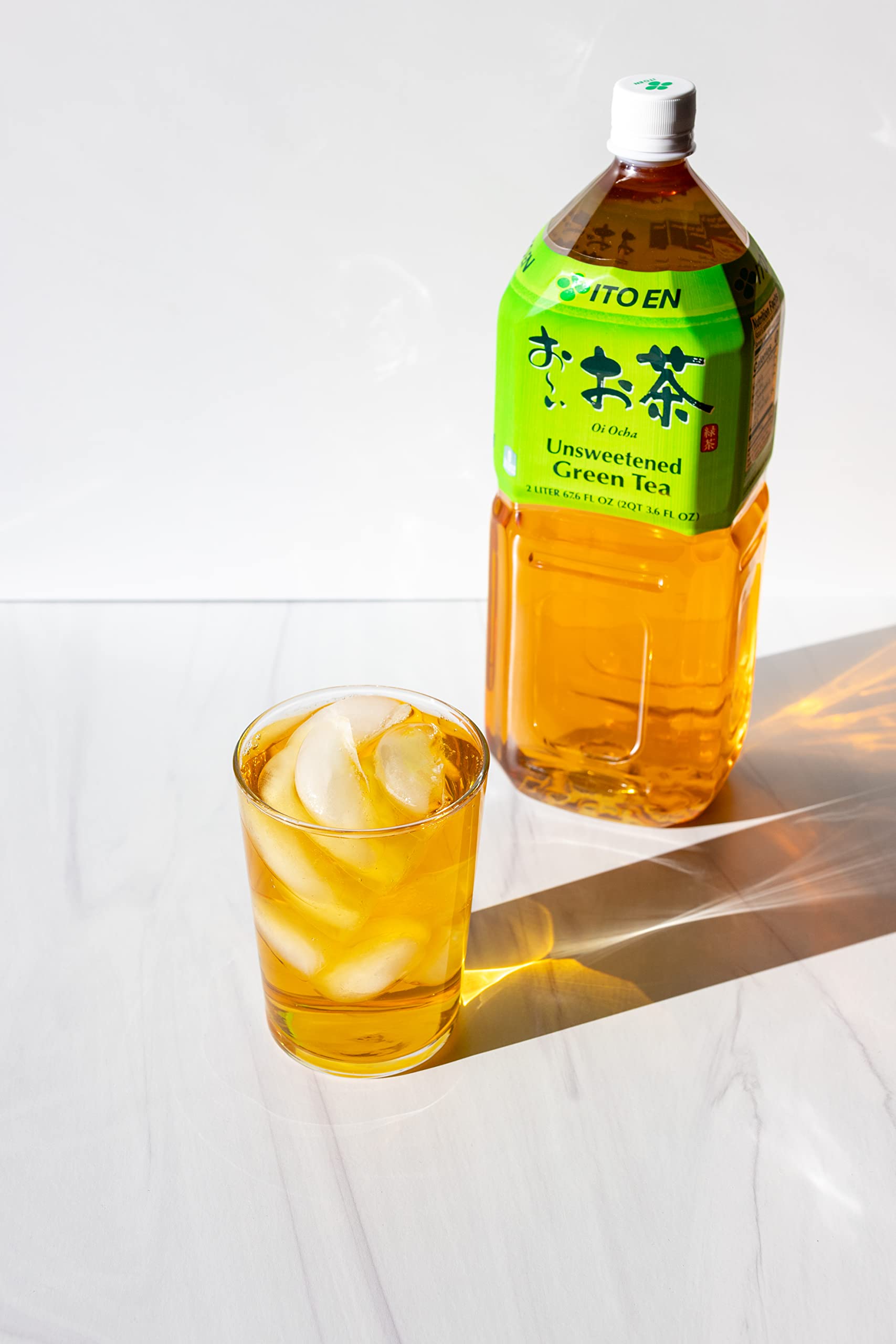 ITO EN Oi Ocha served in glass with ice for refreshment