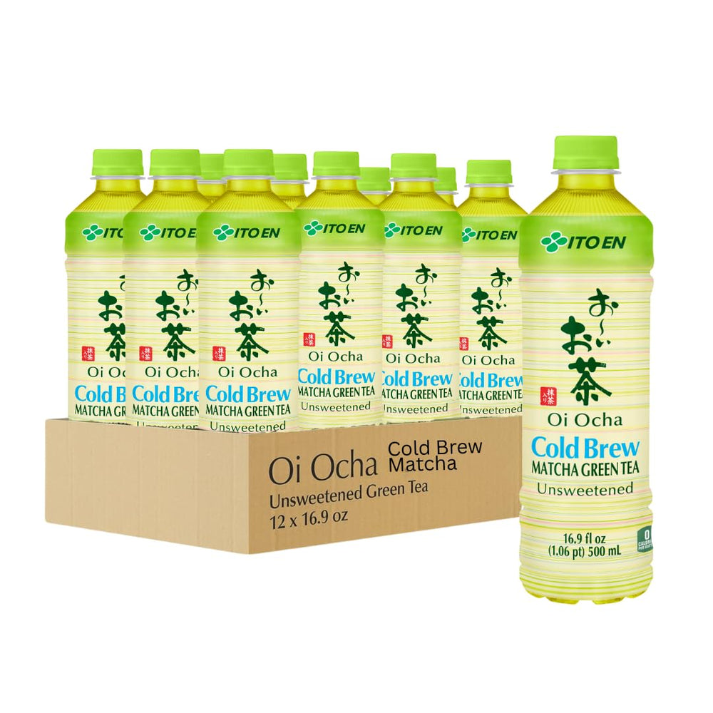 Glass pour of Oi Ocha shows sugar-free, clean flavor ready to sip.