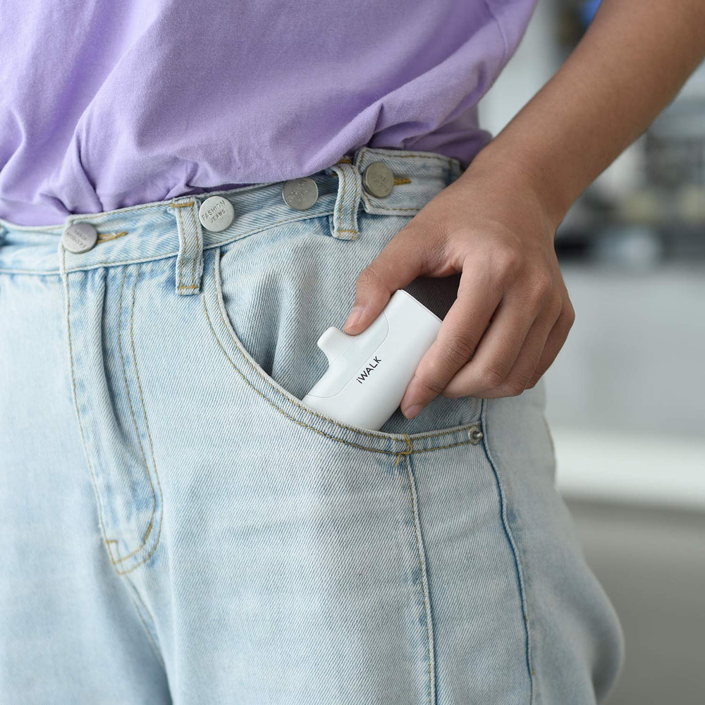 iwalk contents include USB-C cable and manual for easy setup