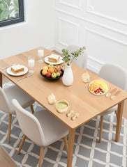 JELLDJK divided plate keeps foods separate to support self-feeding