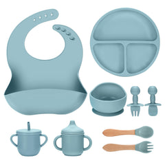 JELLDJK silicone suction plate keeps meals tidy and supports self-feeding