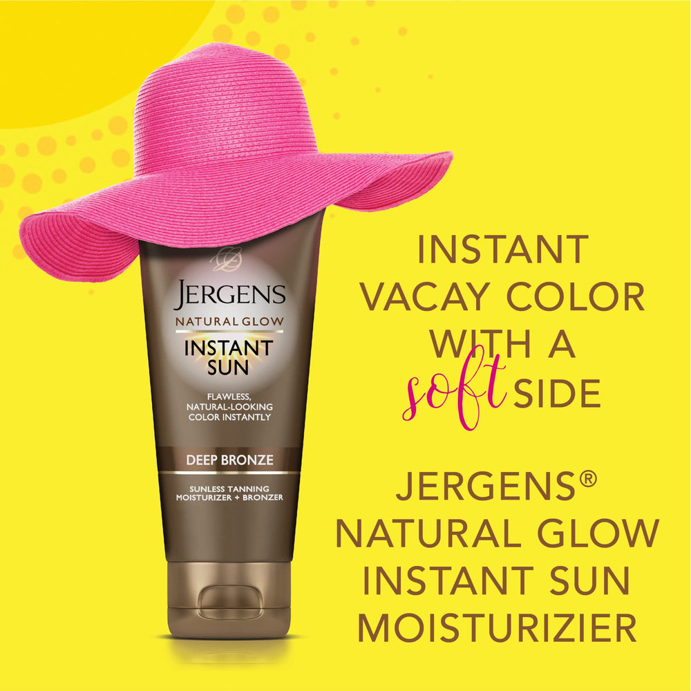 Lightweight finish of Jergens Natural Glow dries quickly after application.