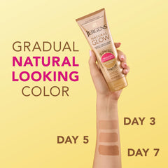 Jergens Natural Glow applying on skin to reveal natural-looking glow