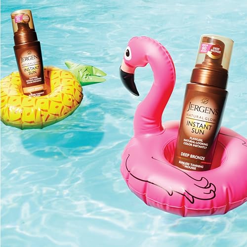 Jergens Pleasant aroma accompanies natural bronzer for a comfortable routine.