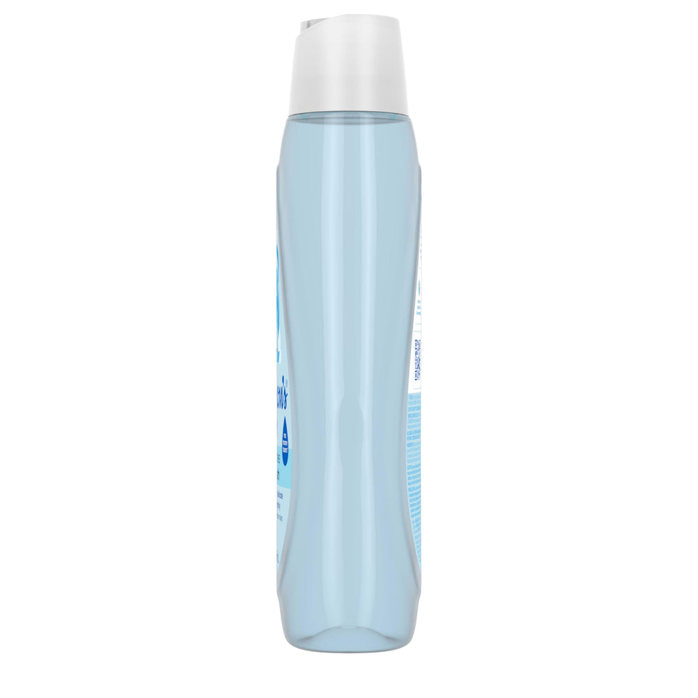 Johnson's Baby Fluffy Bubbles no-more-tears formula keeps eyes safe during bathtime.
