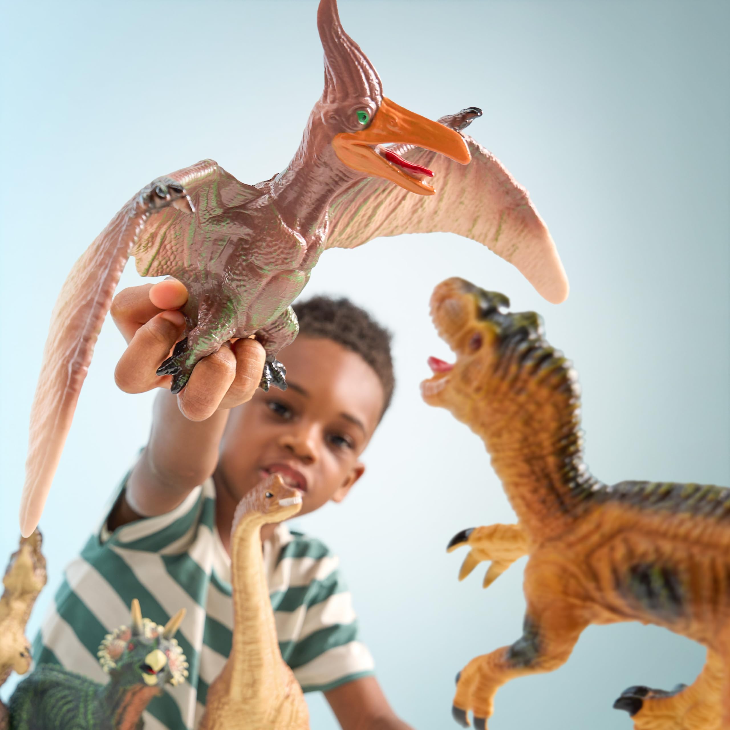 JOYIN Big Dinosaur Book Guide explains habitats and behaviors.