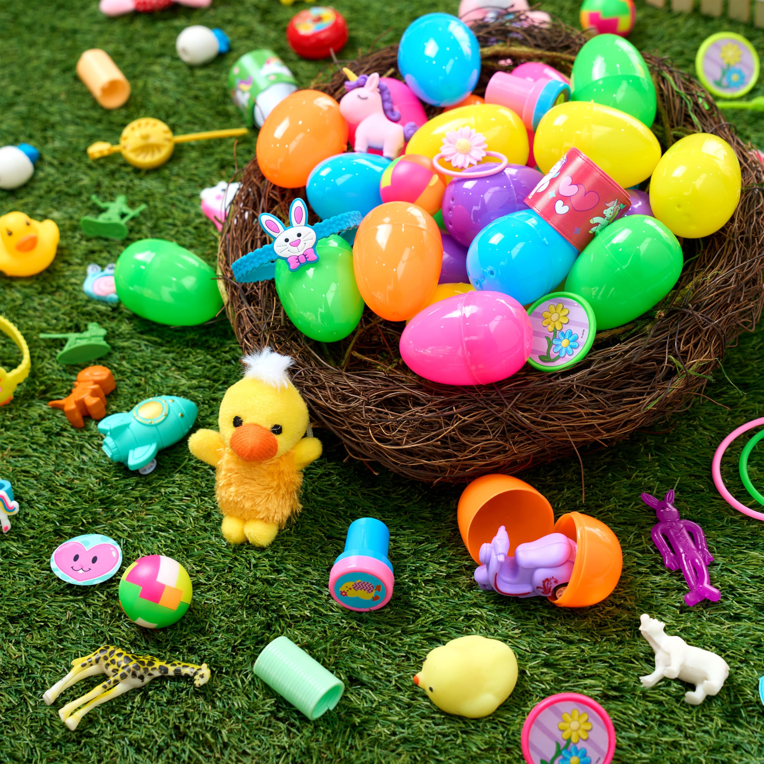 JOYIN toys and stickers inside each egg provide instant prizes during hunts.