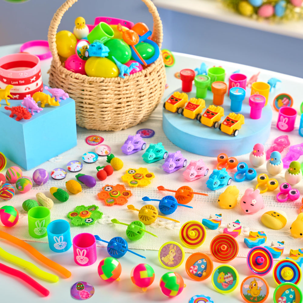 JOYIN eggs with dinosaur toys fuel imaginative adventures.