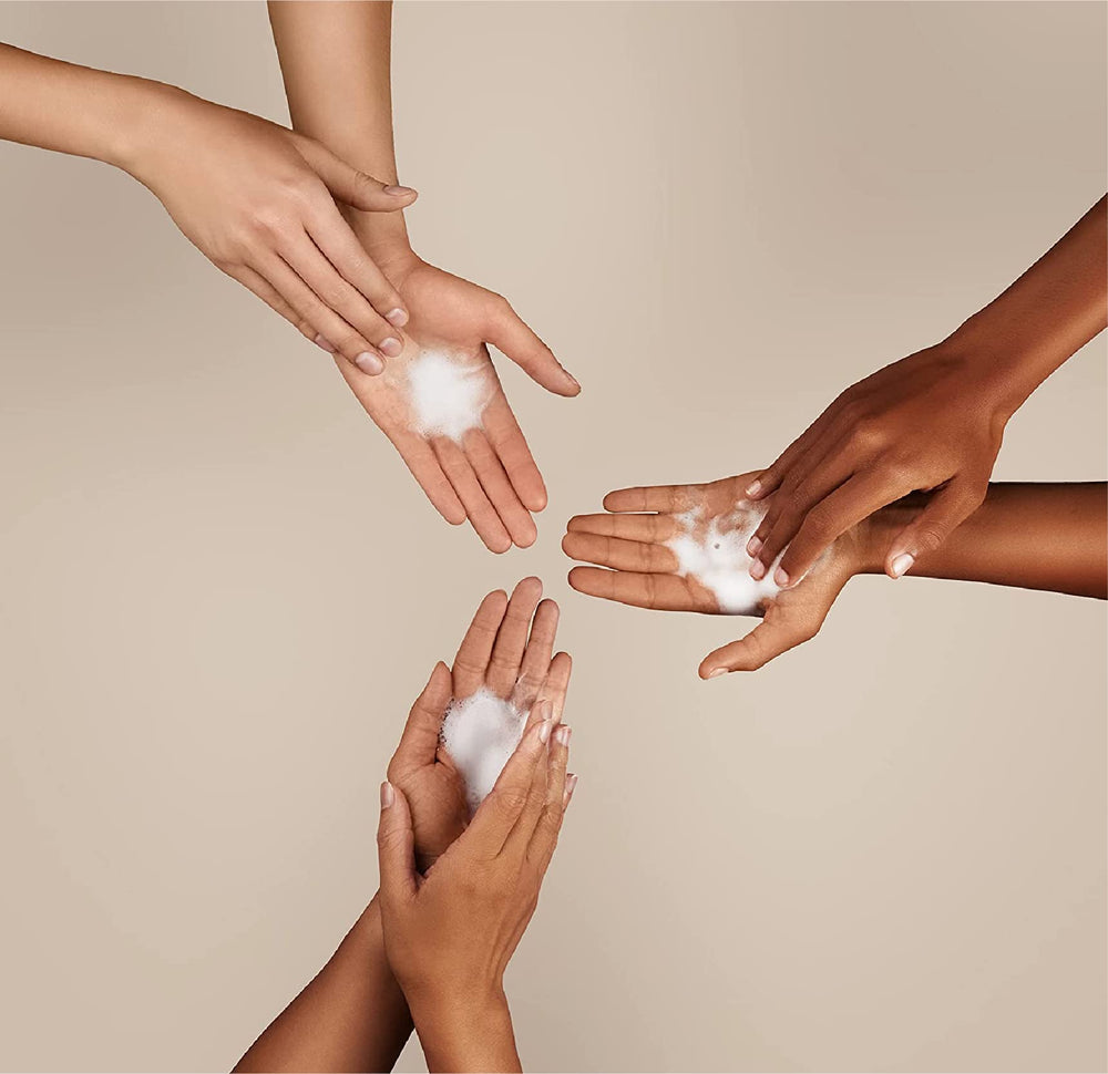 Nourishing formula helps keep hands soft after wash