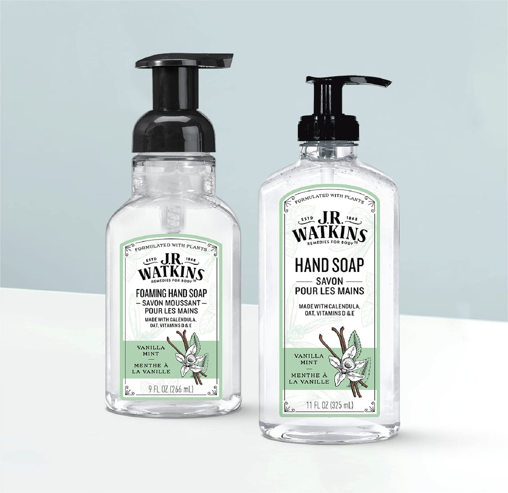 Vanilla Mint foam texture on hands with refreshing aroma