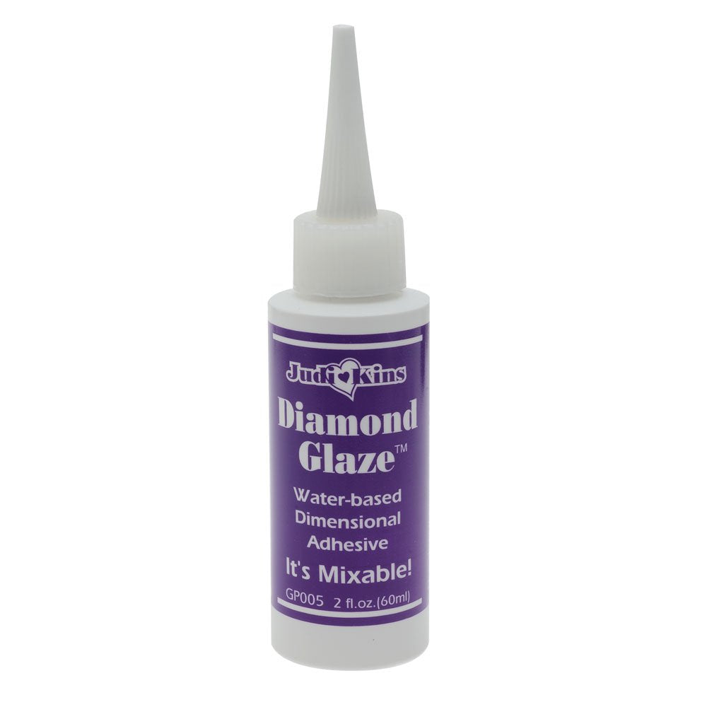 Judikins Diamond Glaze 2oz bottle delivering a glass-like, dimensional finish for crafts.