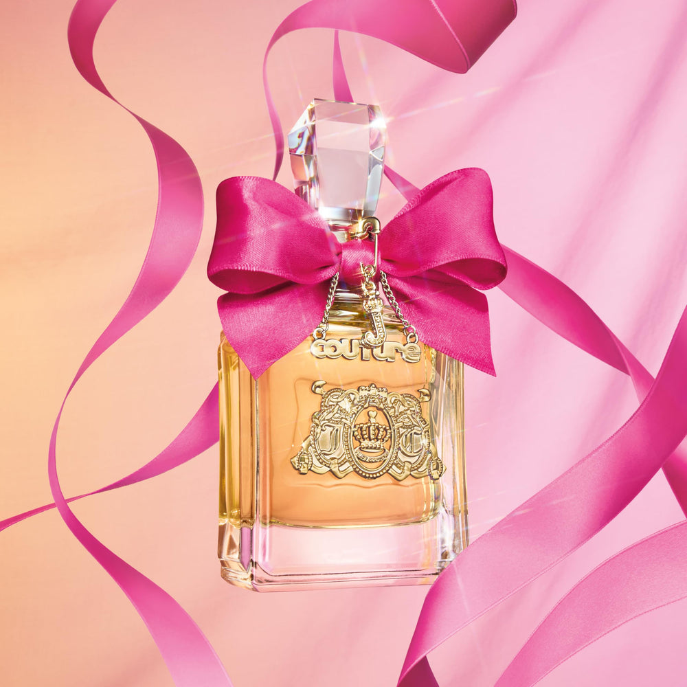 Gift box opened for Juicy Couture Viva La Juicy EDP, premium presentation.