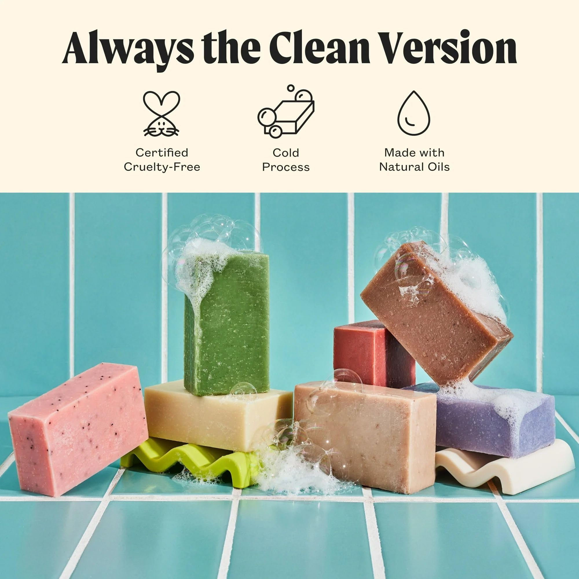 Creamy lather from JUKEBOX Sky Blue Malibu creates a pampering wash.